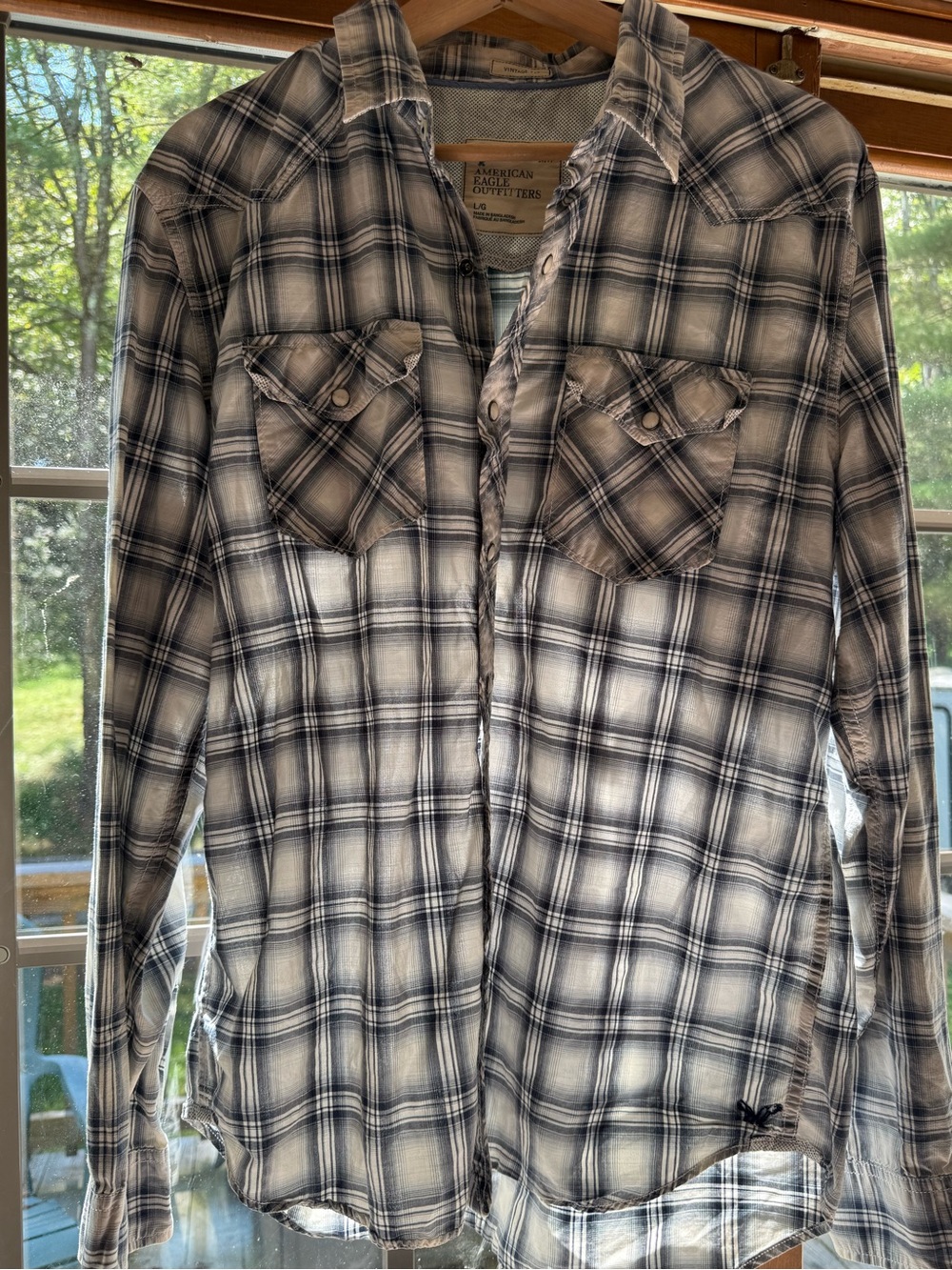 Men’s American Eagle Outfitters Plaid Button-Up Shirt, Men’s Pearl Snap, Size L